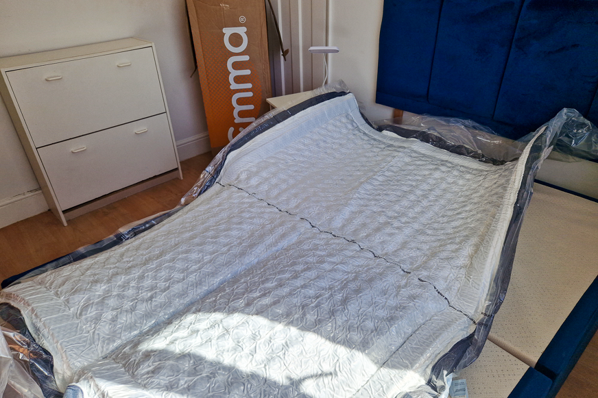 emma premium mattress out of box
